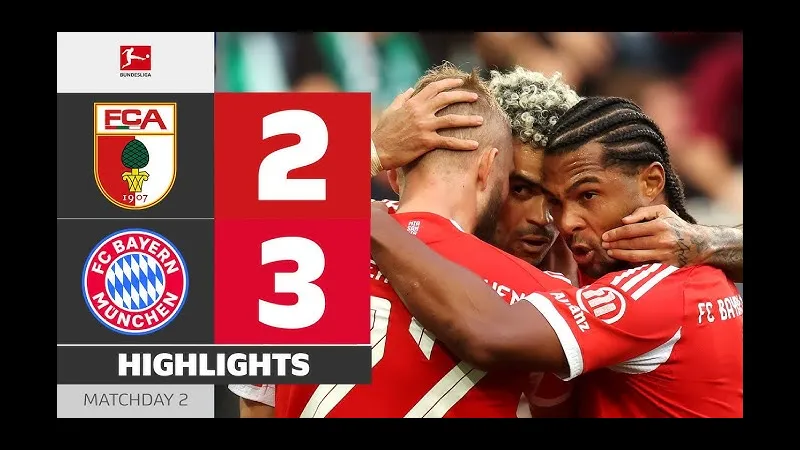 Cầu thủ Bayern Munich và Augsburg cạnh tranh gay gắt trên sân