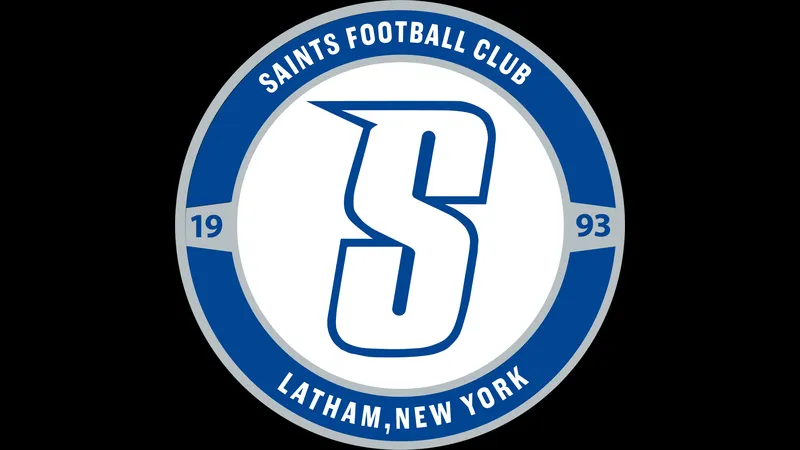 Cầu thủ của Saint tập trung đối đầu với đối thủ từ Stade de Reims