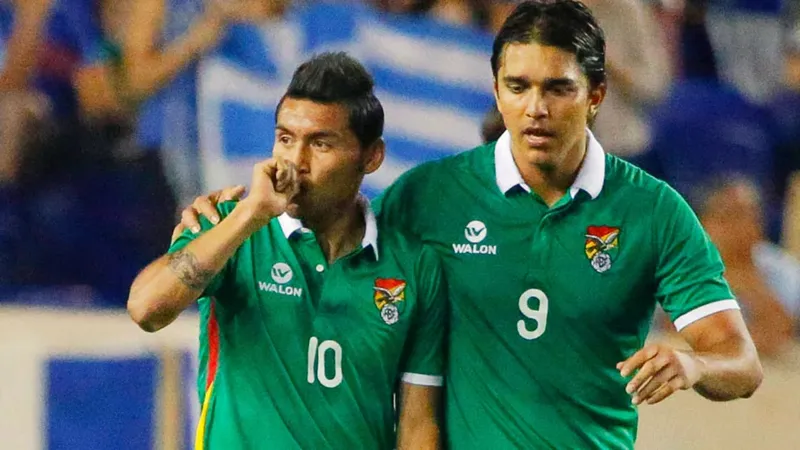 Cầu thủ Iraq đang tấn công quyết liệt trước Bolivia